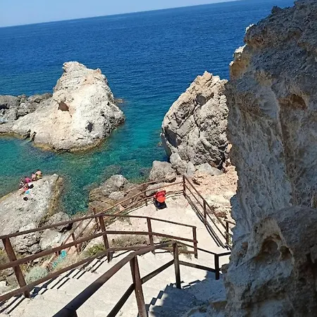 Monolocale Blu Sul Terrazzo A Le Forna * Ponza