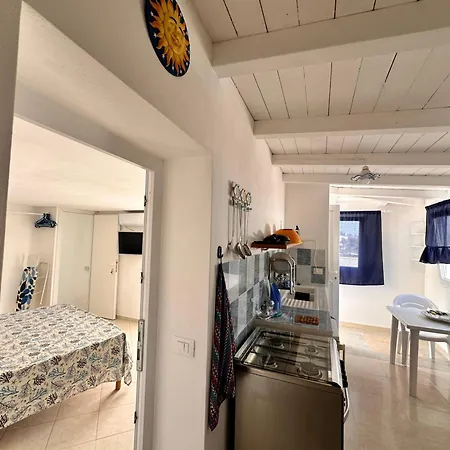 Apartment Monolocale Blu Sul Terrazzo A Le Forna *